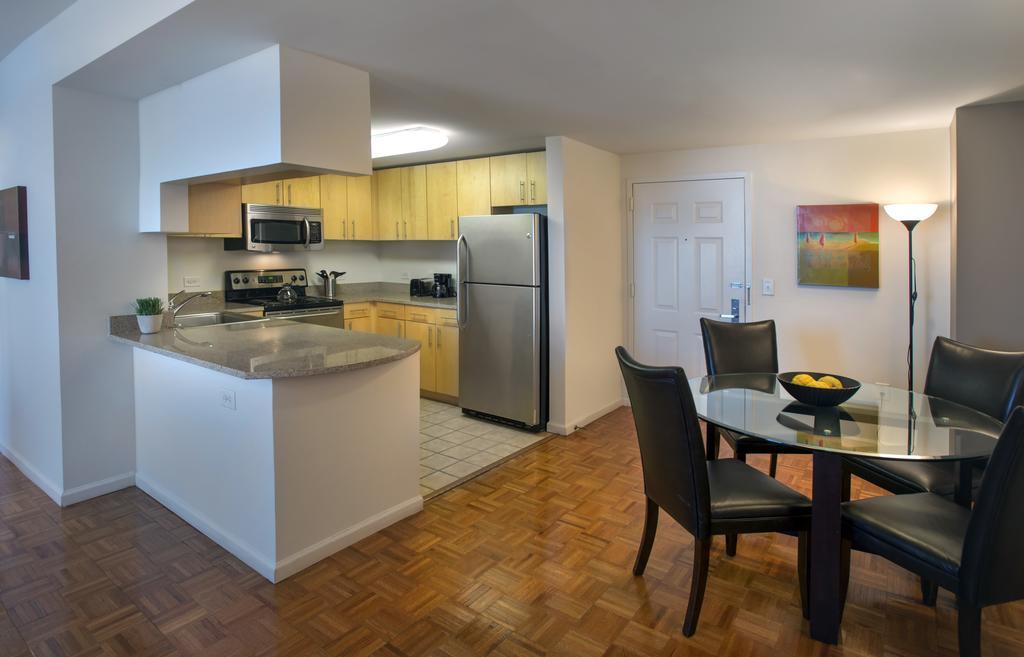 Grove Pointe - A Premier Furnished Apartment Джерси-Сити Номер фото